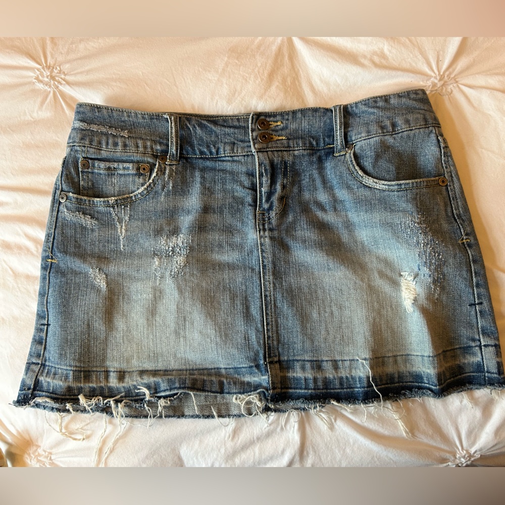 Vintage low rise jean skirt